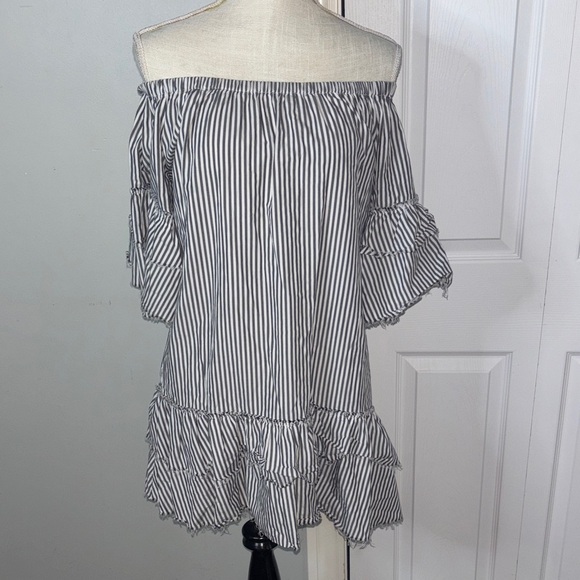 Zara Black and White Off-Shoulder Mini Dress - Picture 3 of 4